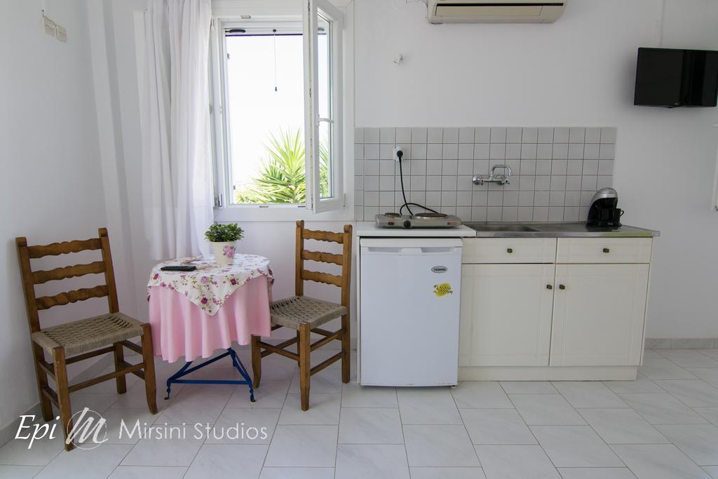 Mirsini Studios Parasporos Exterior photo